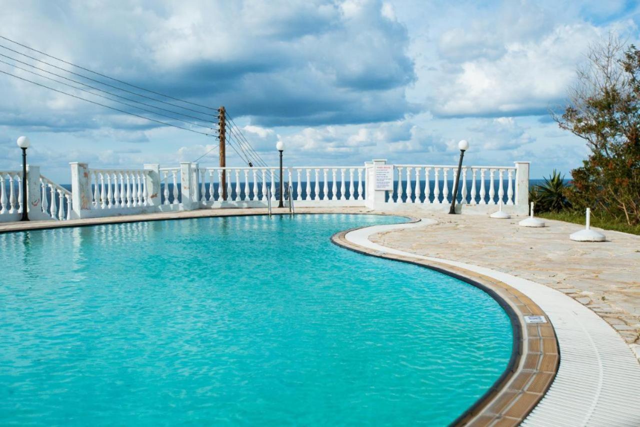 Seaclusion Vacation Villa Помос Экстерьер фото